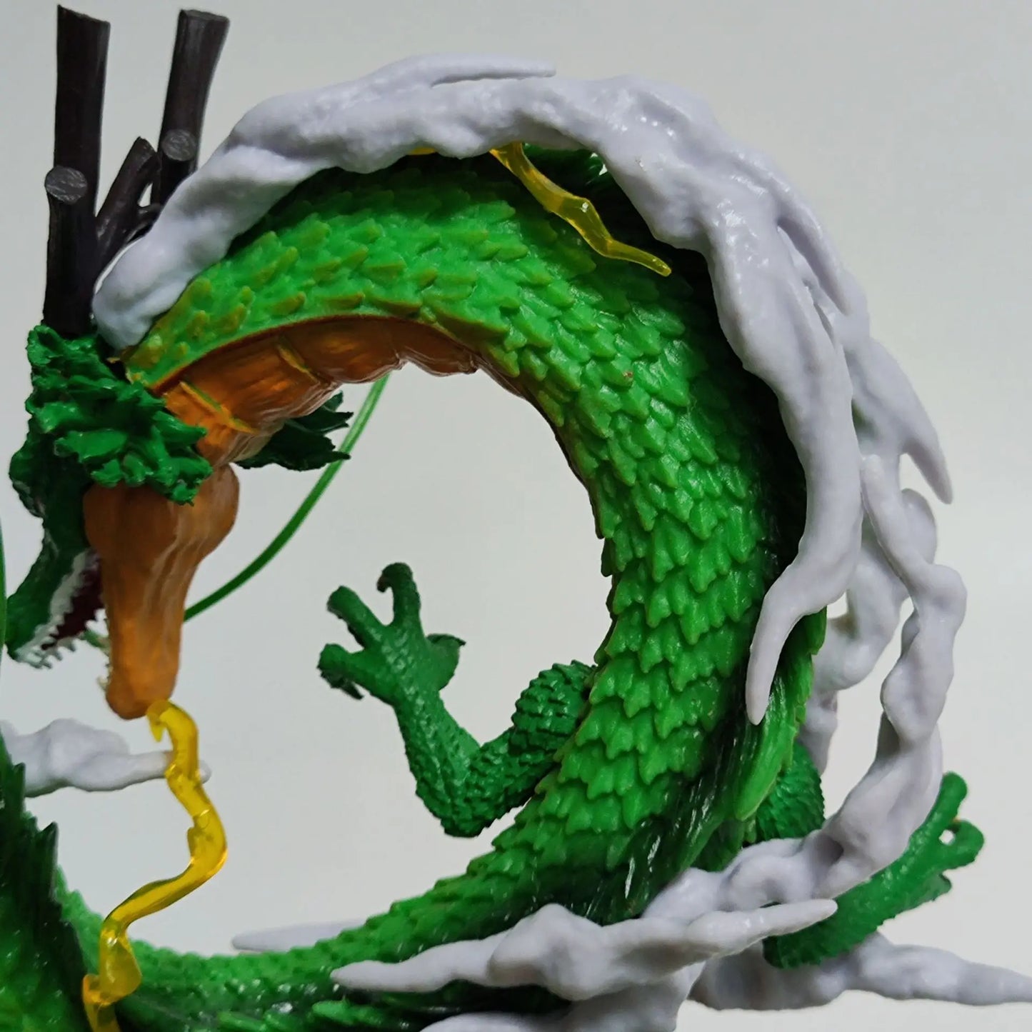 Dragon Ball Collectibles Shenron Figurine – Gedetailleerde PVC Statue voor Verzamelaars