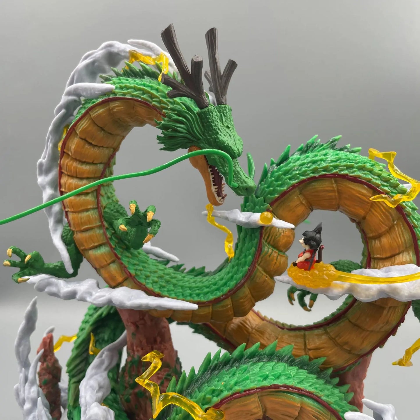 Dragon Ball Collectibles Shenron Figurine – Gedetailleerde PVC Statue voor Verzamelaars